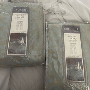 2 packs of pole top drapery